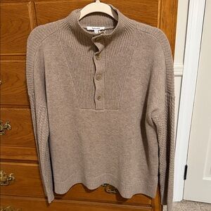 Splendid NWT 100% Cashmere Sweater. Beautiful taupe w textured arms & back.